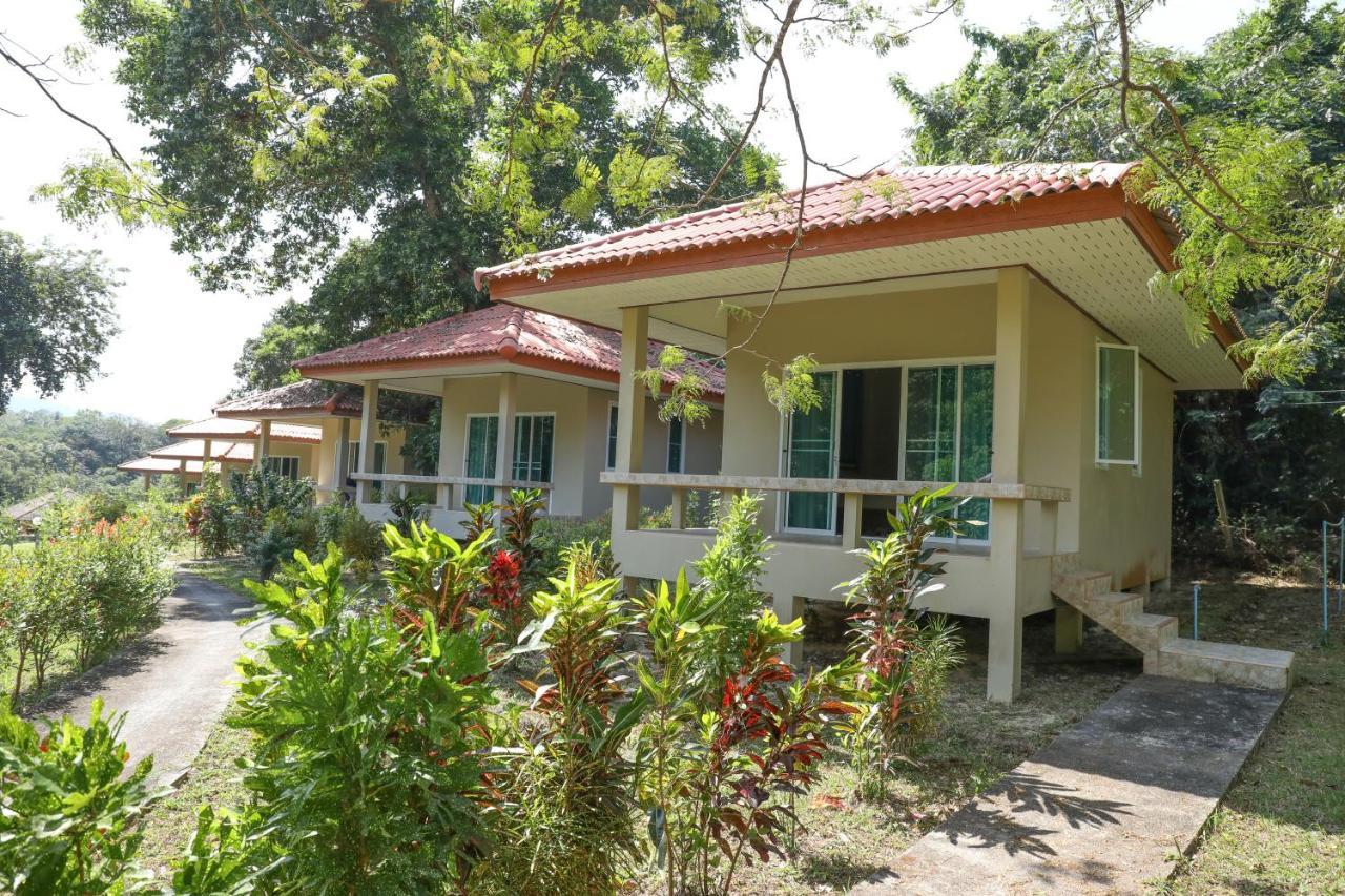 Baansukjai Bungalows Ranong Eksteriør bilde